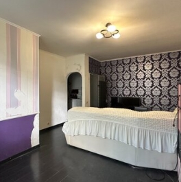 Продажа 2-комн квартиры на вторичном рынке Стрельбищенский пер,  д. 12