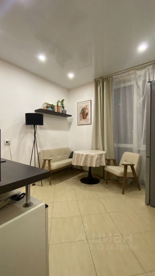 Продажа 1-комн квартиры на вторичном рынке 26-я Васильевского острова линия, 7