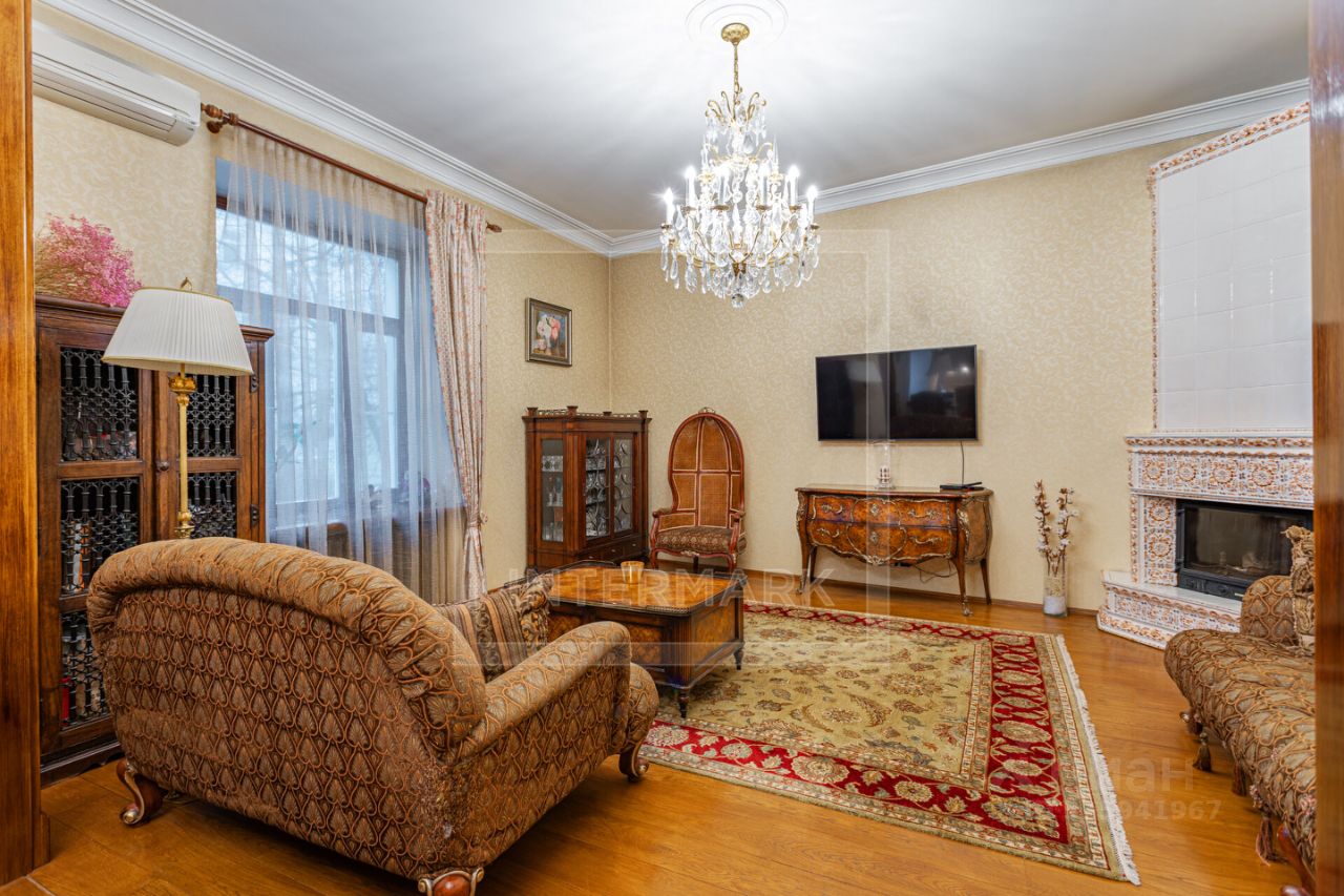 Продажа 3-комн квартиры на вторичном рынке улица Малая Молчановка, 6