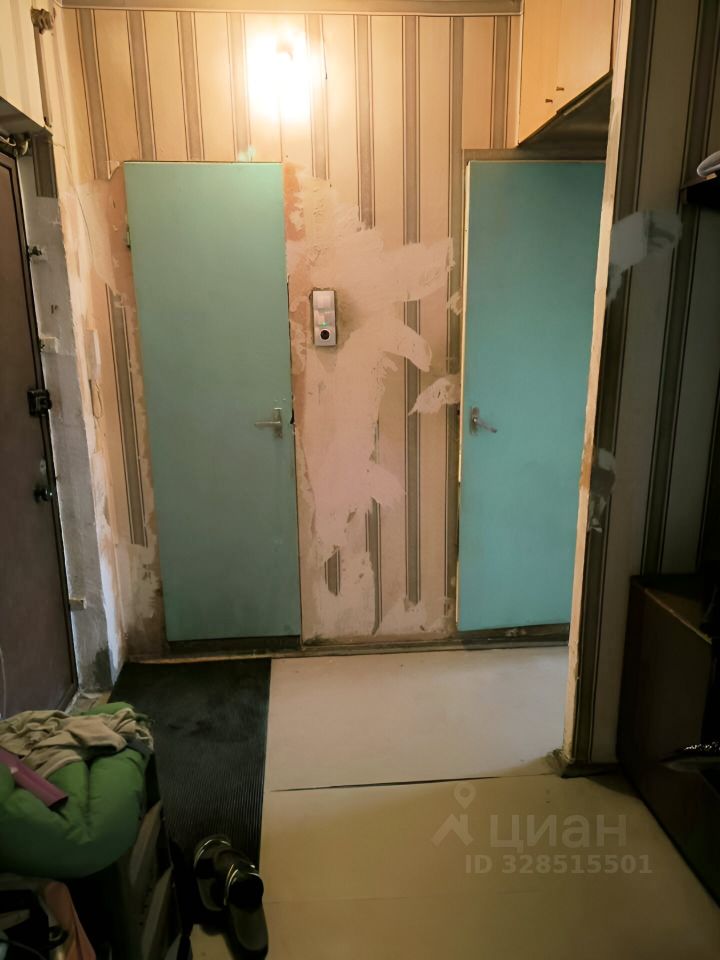 Продажа 2-комн квартиры на вторичном рынке улица Композиторов, 9