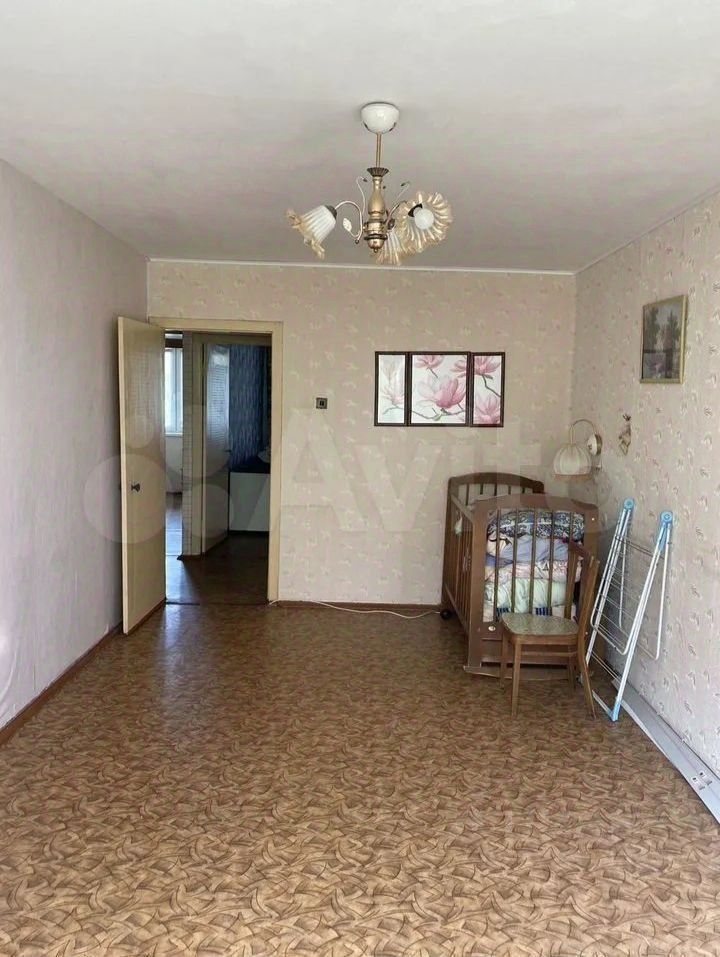 Продажа 2-комн квартиры на вторичном рынке Сясьстрой, улица Космонавтов, 10