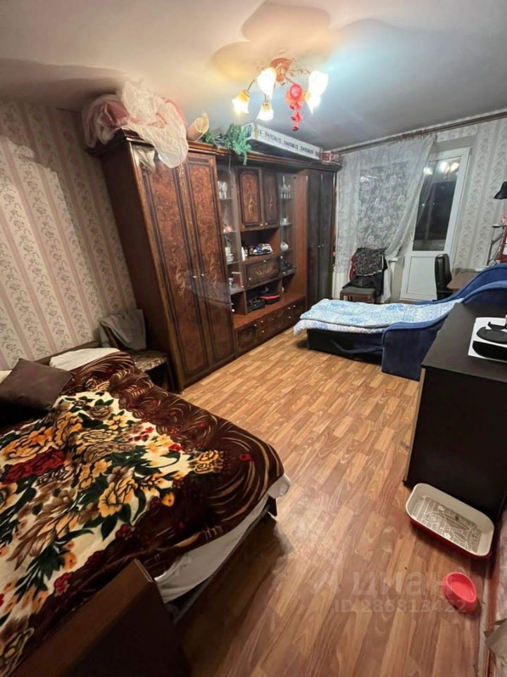 Продажа 3-комн квартиры на вторичном рынке Тельмана, улица Октябрьская, 2