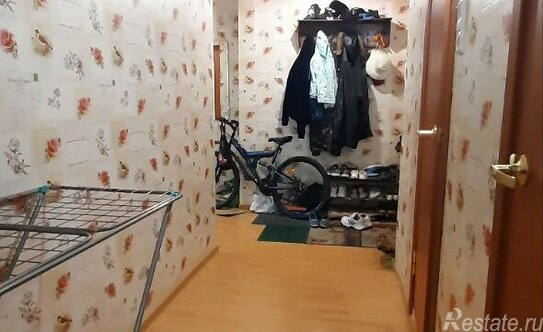 Продажа 3-комн квартиры на вторичном рынке Ватутинки п,  д. 10