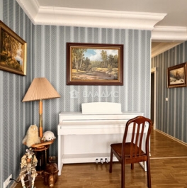 Продажа 5-комн квартиры на вторичном рынке ул Старокачаловская,  д. 4