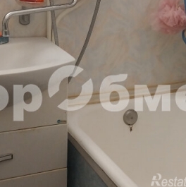 Продажа 2-комн квартиры на вторичном рынке улица Сайкина,  д. 2