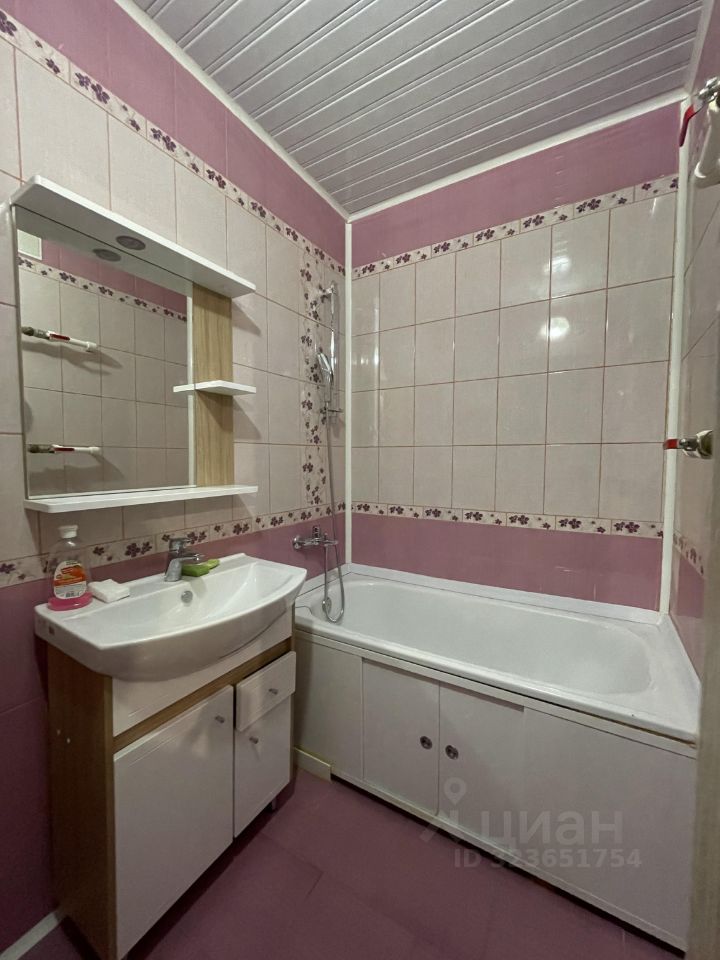 Продажа 2-комн квартиры на вторичном рынке Мурино, улица Шоссе в Лаврики, 59к1