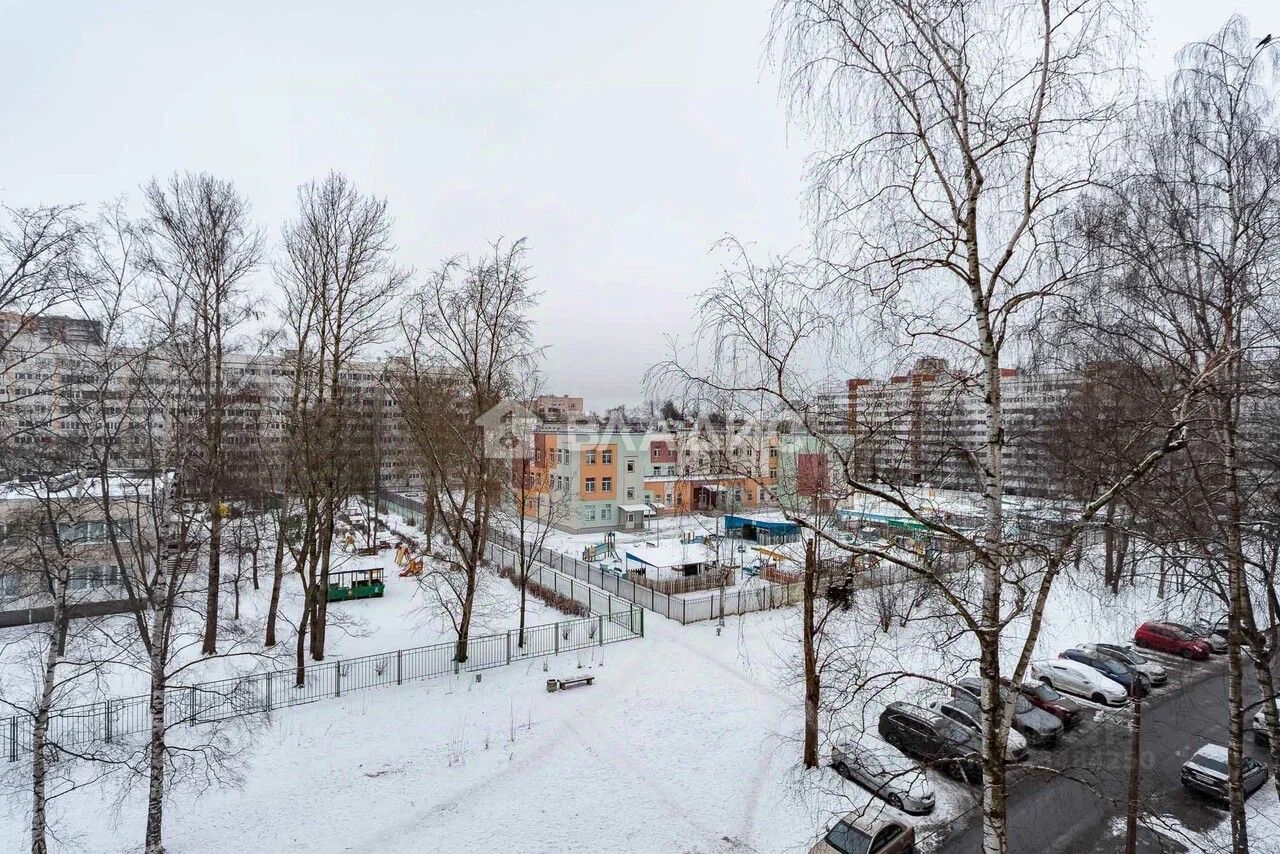 Продажа 3-комн квартиры на вторичном рынке улица Добровольцев, 18