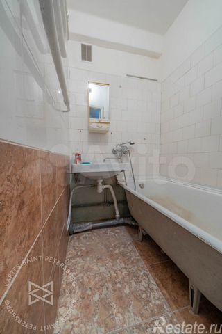 Продажа 2-комн квартиры на вторичном рынке улица Солдата Корзуна,  д. 13