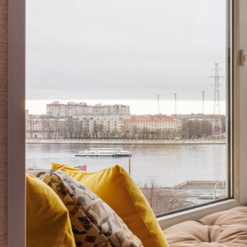 3-комн квартира проспект Обуховской обороны, 199