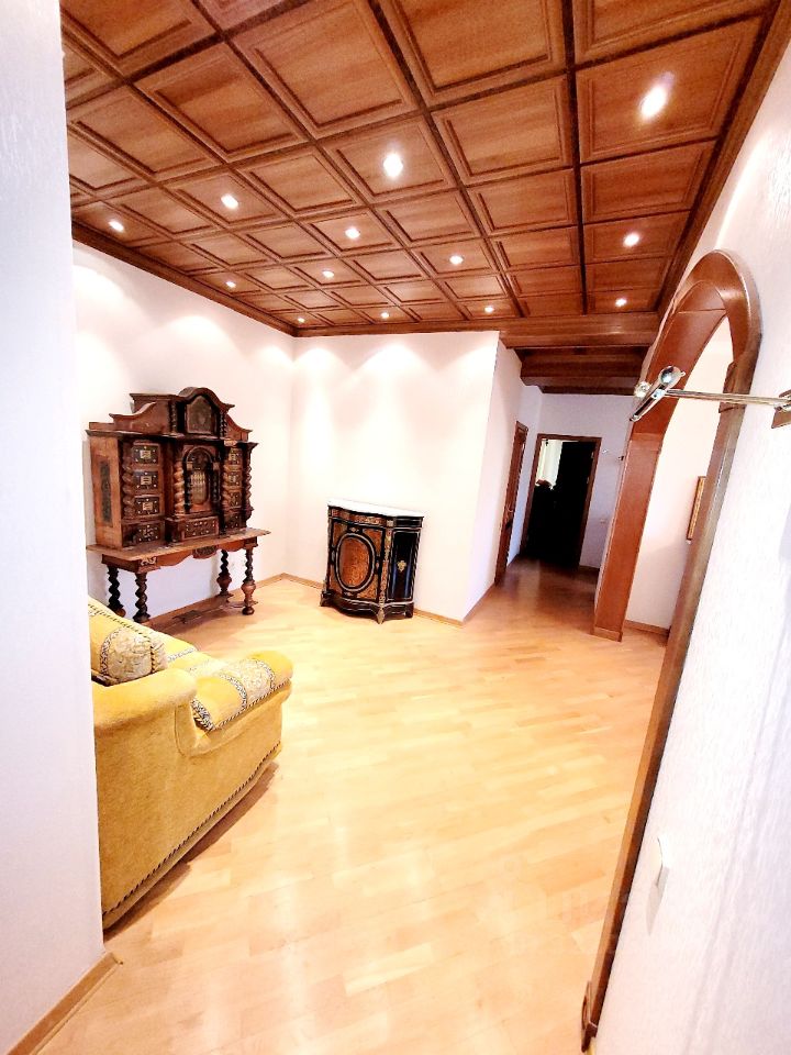 Продажа 3-комн квартиры на вторичном рынке переулок 1-й Тружеников,  д. 17