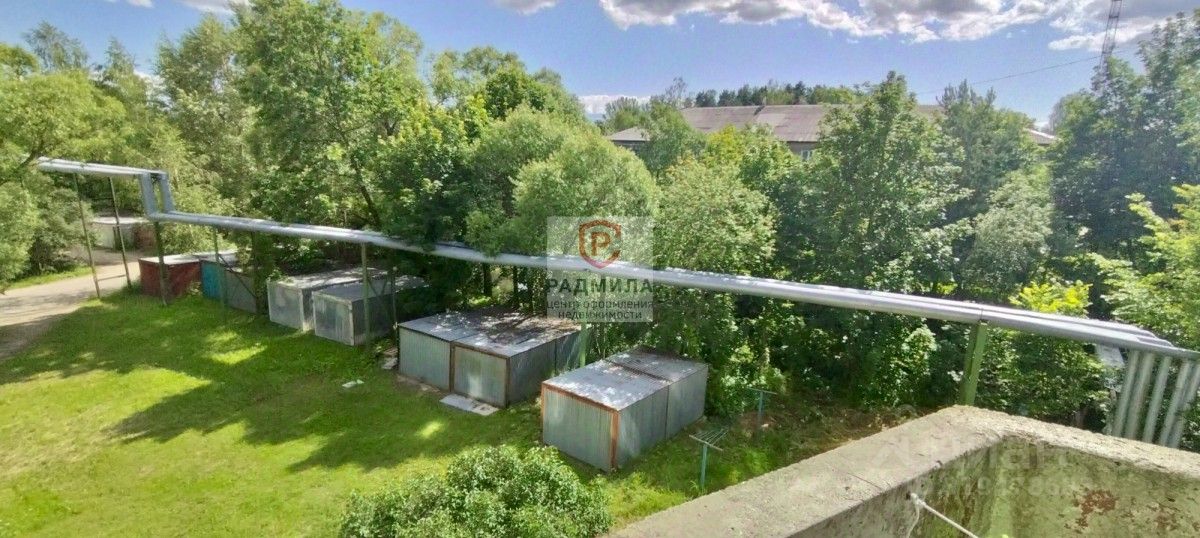 Продажа 3-комн квартиры на вторичном рынке пос. Заречный, 12