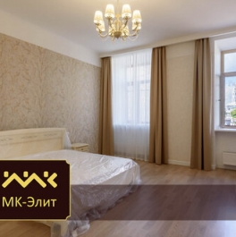 Продажа 4-комн квартиры на вторичном рынке Смольный пр-кт,  д. 13