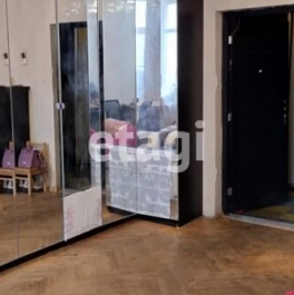 Продажа 4-комн квартиры на вторичном рынке Каменноостровский пр-кт,  д. 59