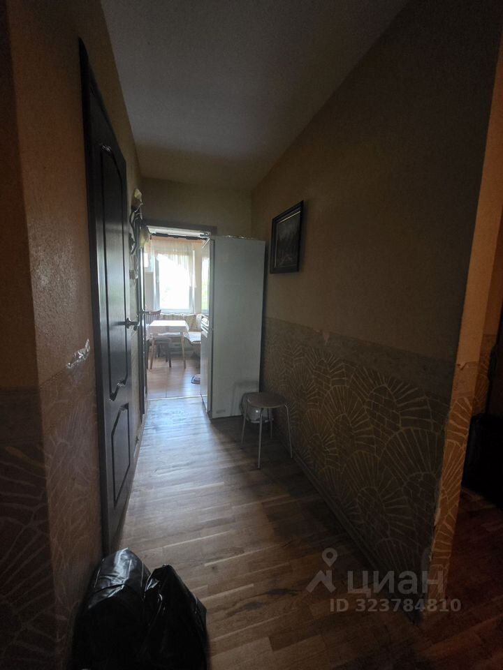 Продажа 3-комн квартиры на вторичном рынке улица Маршала Казакова, 14К1