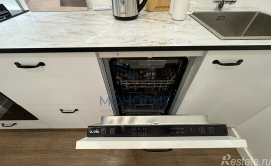 Продажа 2-комн квартиры на вторичном рынке Мукомольный проезд,  д. 7,  к. 2