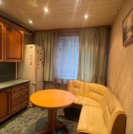 Продажа 2-комн квартиры на вторичном рынке Осенняя улица,  д. 22