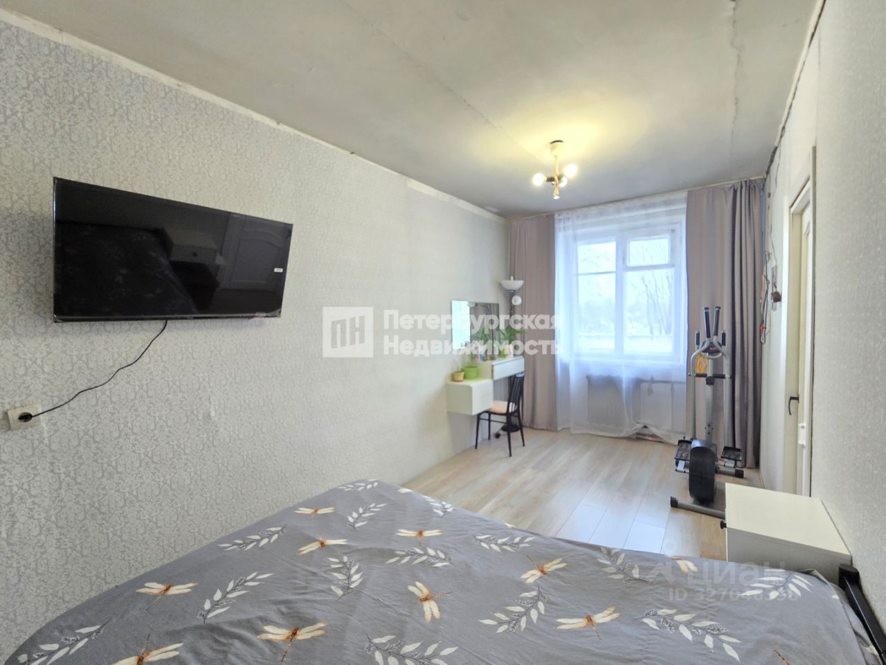 Продажа 2-комн квартиры на вторичном рынке Гатчина, улица Рощинская,  д. 34