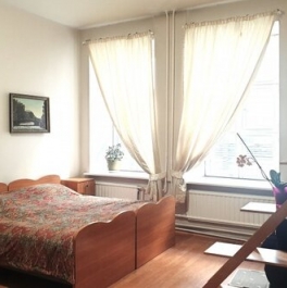 Продажа 4-комн квартиры на вторичном рынке ул Пушкинская,  д. 10