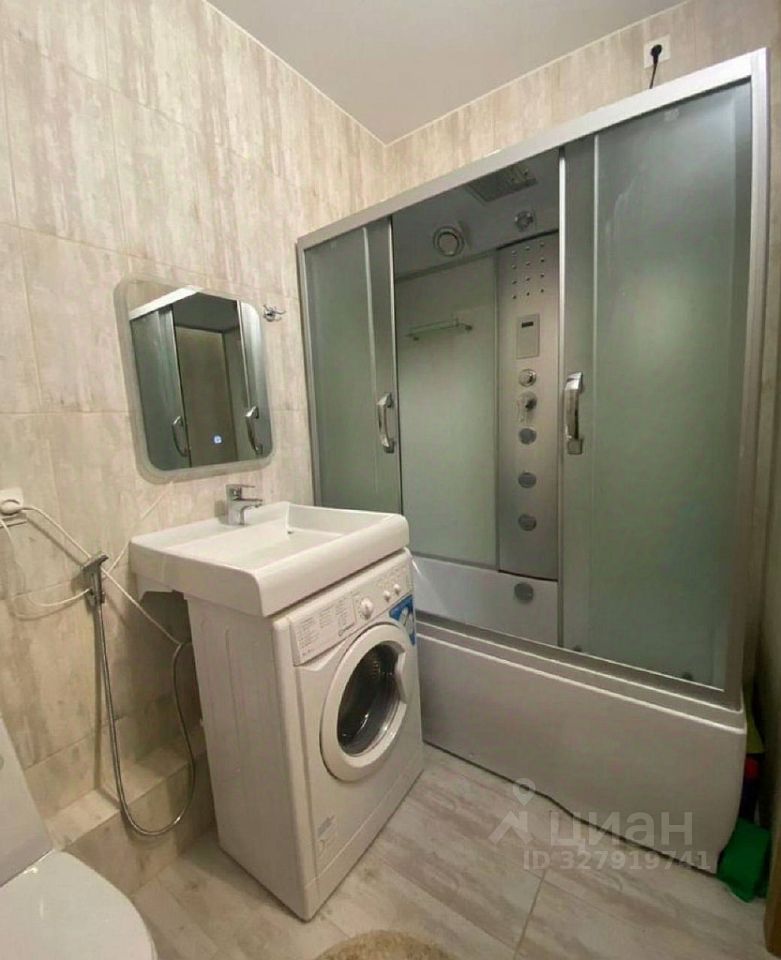 Продажа 1-комн квартиры на вторичном рынке Парашютная улица, 58