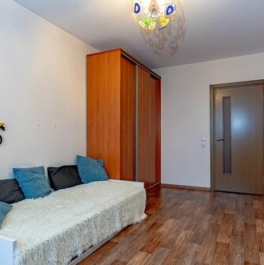 Продажа 2-комн квартиры на вторичном рынке Маршака пр-кт,  д. 14 к2