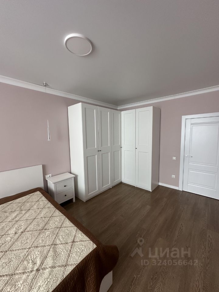 Продажа 2-комн квартиры на вторичном рынке проспект Героев, 18