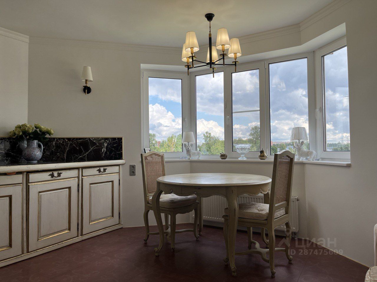 Продажа 3-комн квартиры на вторичном рынке улица Коммуны, 61