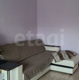 Продажа 2-комн квартиры на вторичном рынке улица Типанова,  д. 17