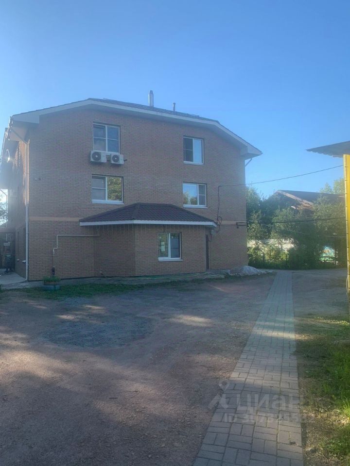 Продажа 4-комн квартиры на вторичном рынке Красное Село, Огородная улица, 13