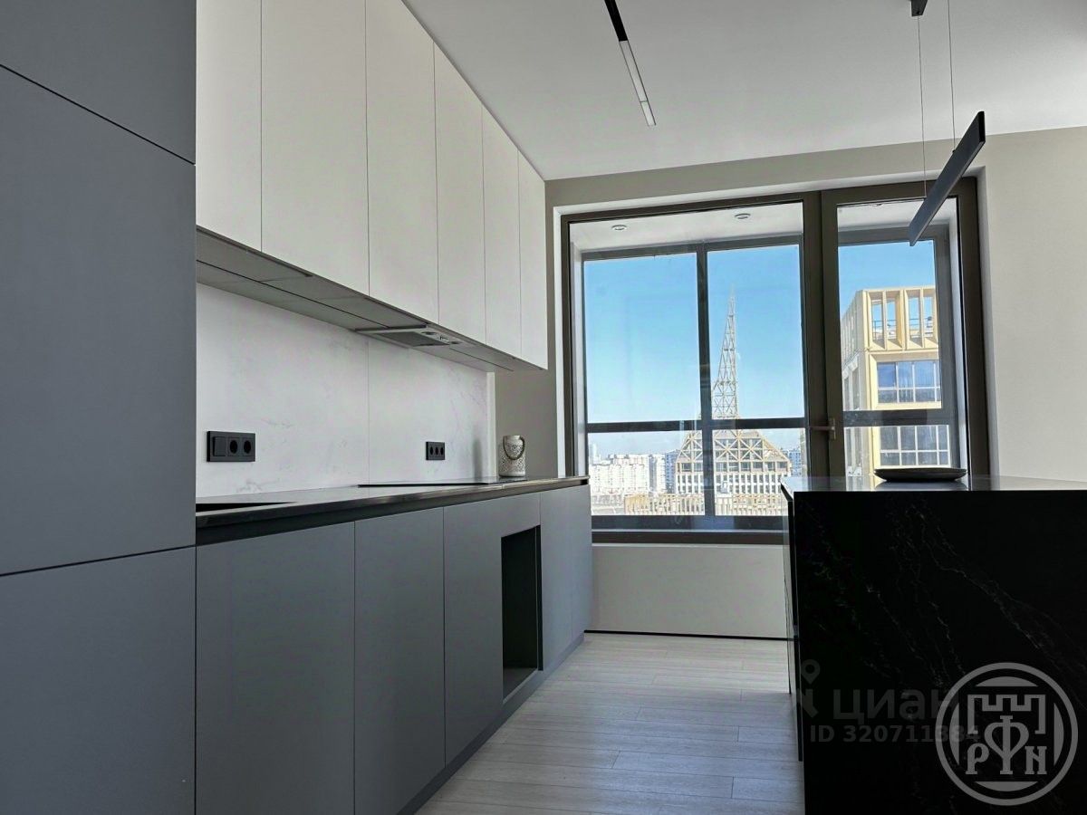 Продажа 4-комн квартиры на вторичном рынке улица Челюскина, 6