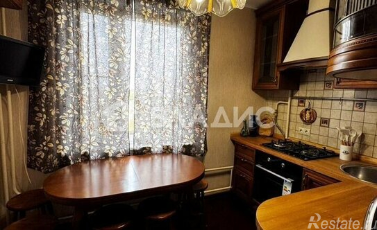 Продажа 4-комн квартиры на вторичном рынке Профсоюзная ул,  д. 99