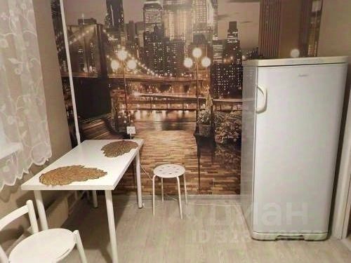 Аренда 1-комн квартиры на вторичном рынке Филевский бульвар, 13к1