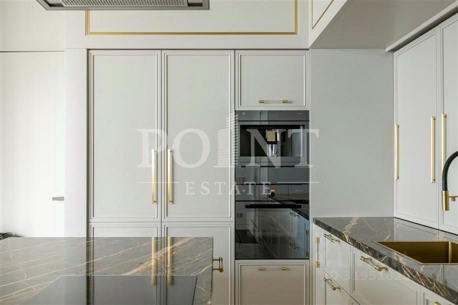 Продажа 4-комн квартиры на вторичном рынке 1-й Красногвардейский проезд, 22с1