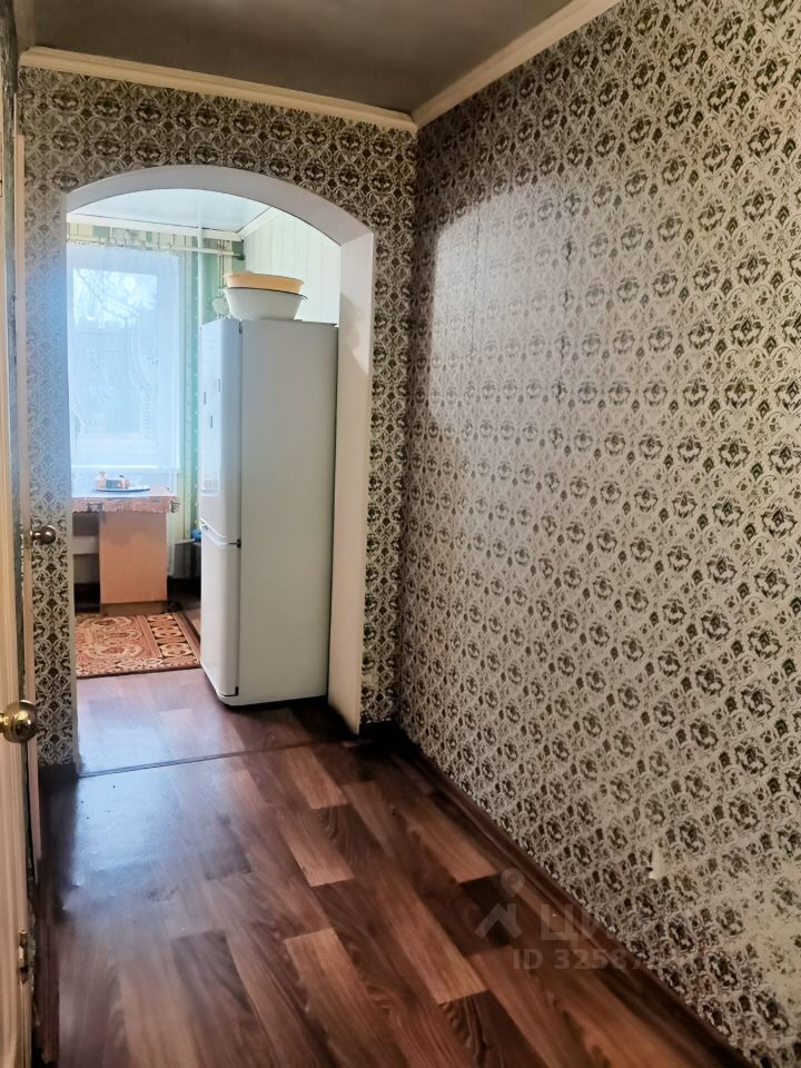 Продажа 2-комн квартиры на вторичном рынке д. Гостицы, 10