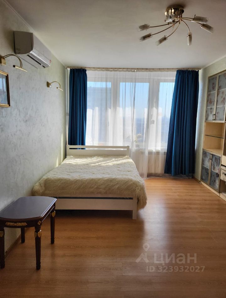 Продажа 2-комн квартиры на вторичном рынке улица Новый Арбат, 16