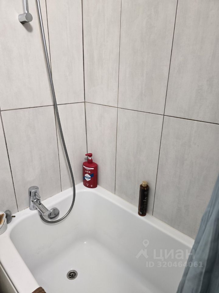 Продажа 2-комн квартиры на вторичном рынке улица Адмирала Макарова, 31