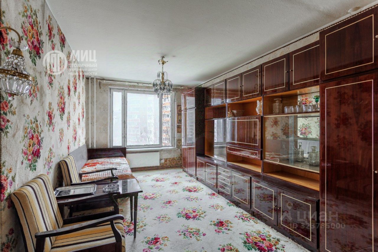 Продажа 3-комн квартиры на вторичном рынке Беловежская улица, 77