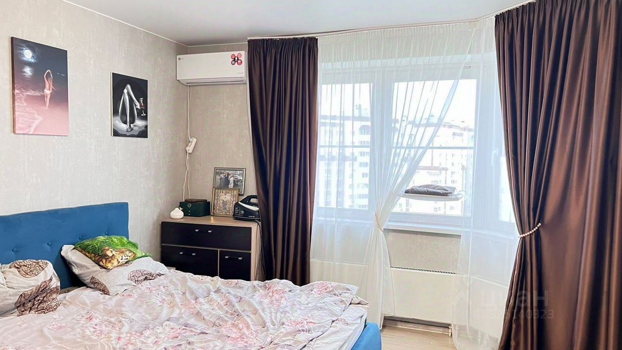 Продажа студии Южный мкр, улица Курыжова, 16