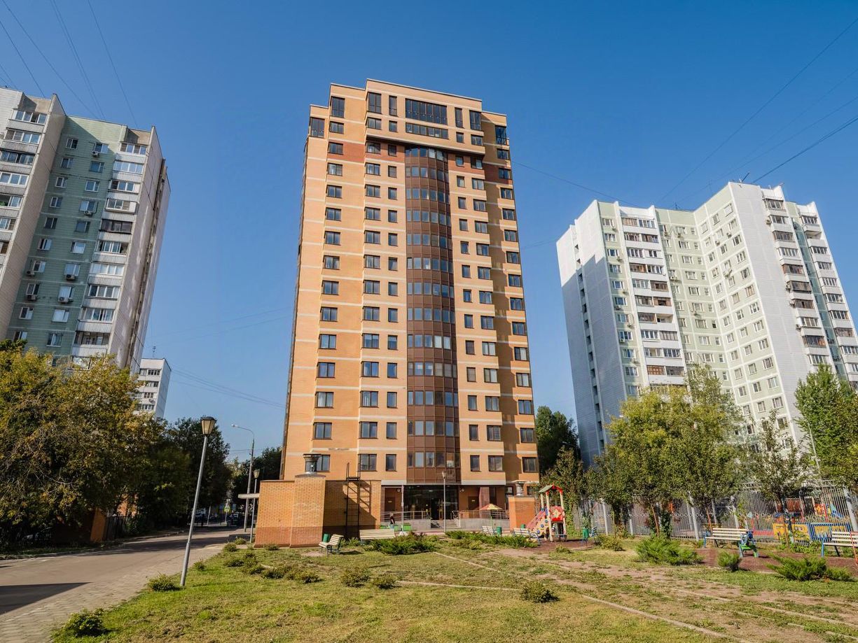 Продажа 3-комн квартиры на вторичном рынке Тихвинская улица, 14к1