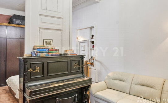 Продажа 2-комн квартиры на вторичном рынке Невский пр-кт