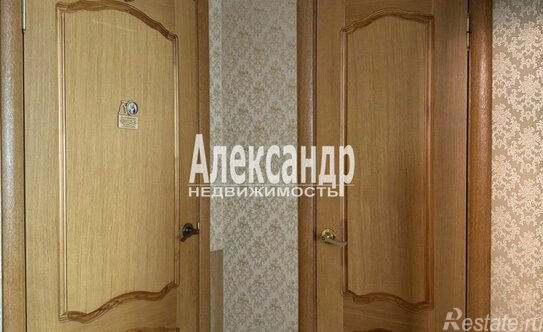 Продажа 2-комн квартиры на вторичном рынке Петергоф г, Юты Бондаровской ул,  д. 20