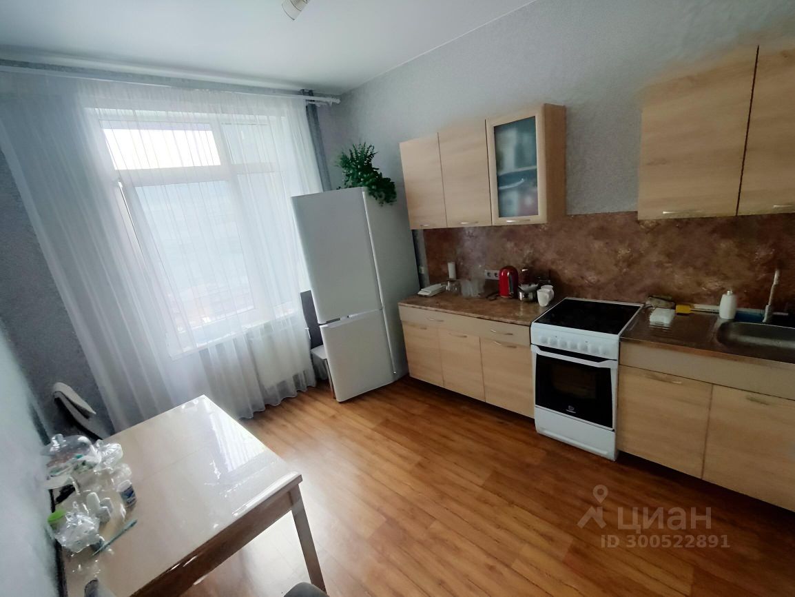Аренда 1-комн квартиры на вторичном рынке проспект Народного ополчения, 10