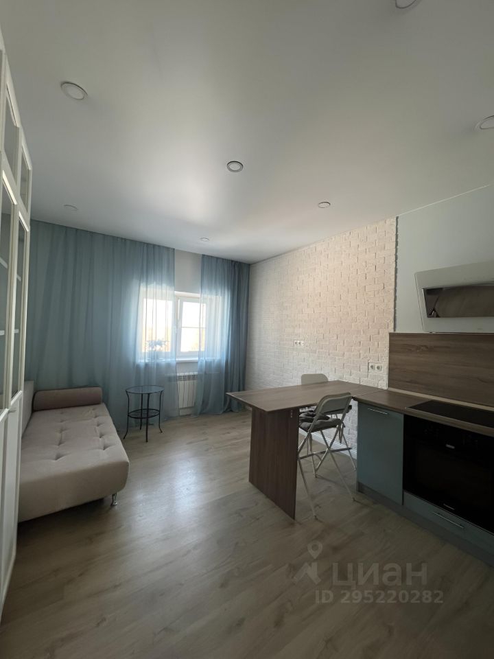 Аренда 2-комн квартиры на вторичном рынке д. Сабурово, улица Парковая, 20