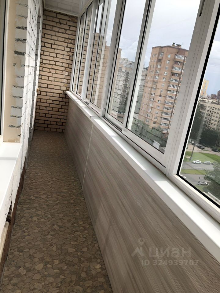 Продажа 2-комн квартиры на вторичном рынке проспект Просвещения, 35