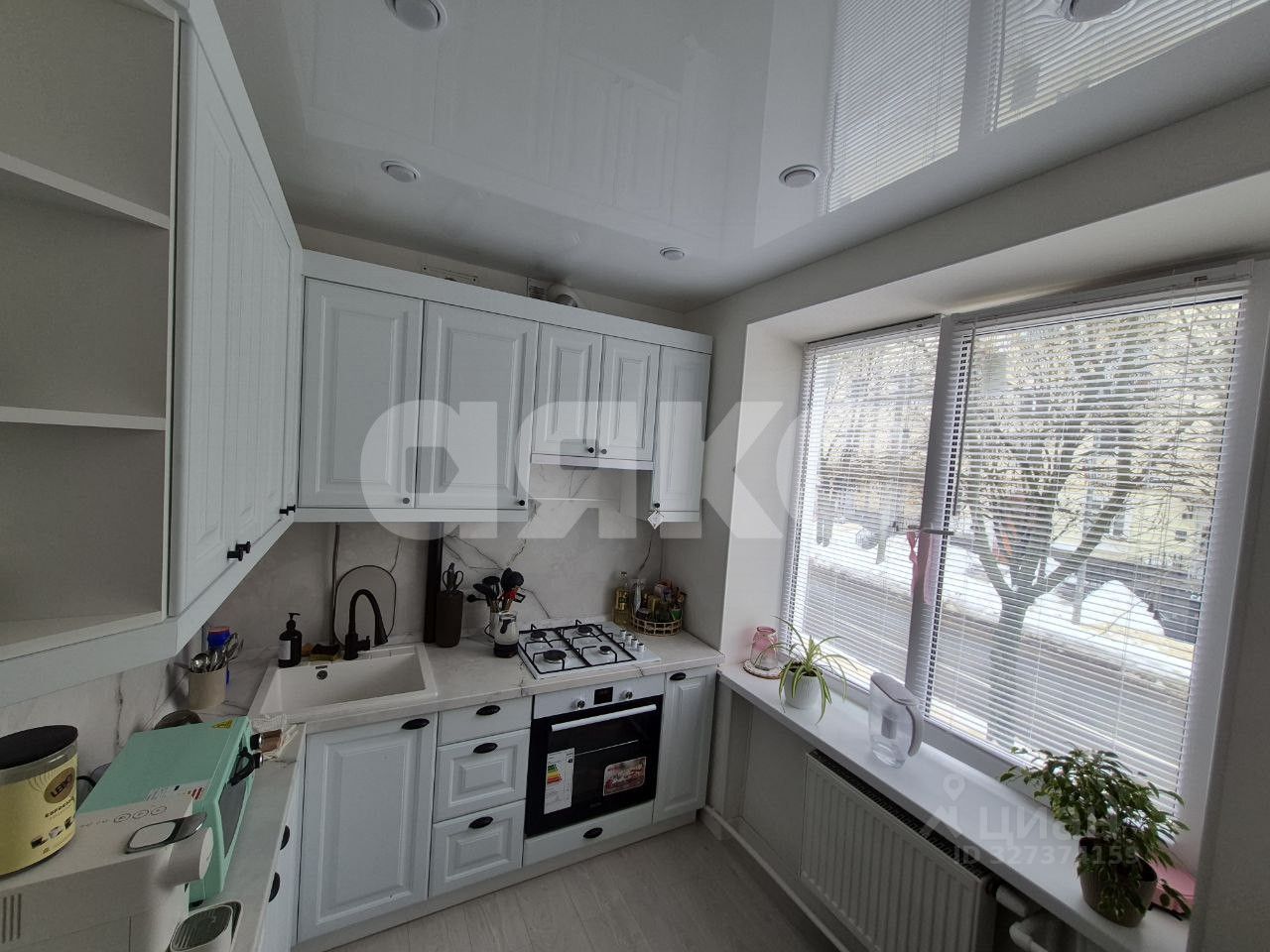 Продажа 2-комн квартиры на вторичном рынке Центральный мкр, улица Победы,  д. 18