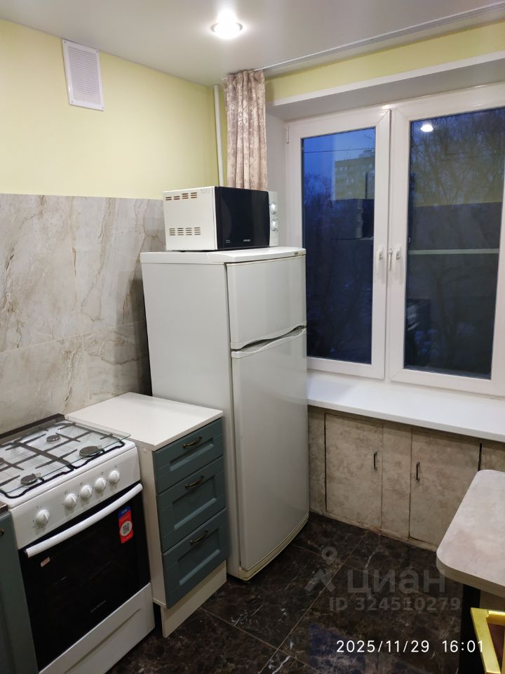 Аренда 1-комн квартиры на вторичном рынке Сторожевая улица,  д. 18А