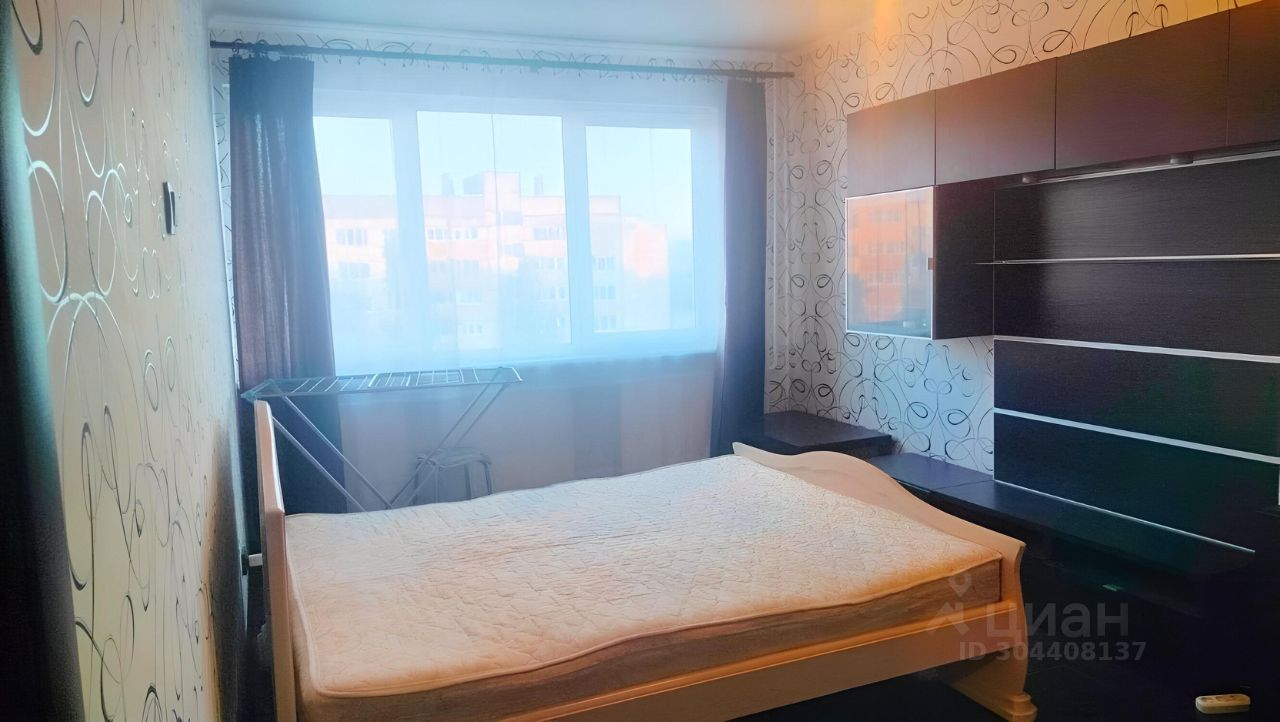 Продажа 1-комн квартиры на вторичном рынке Ломоносов, Ораниенбаумский проспект, 37к1