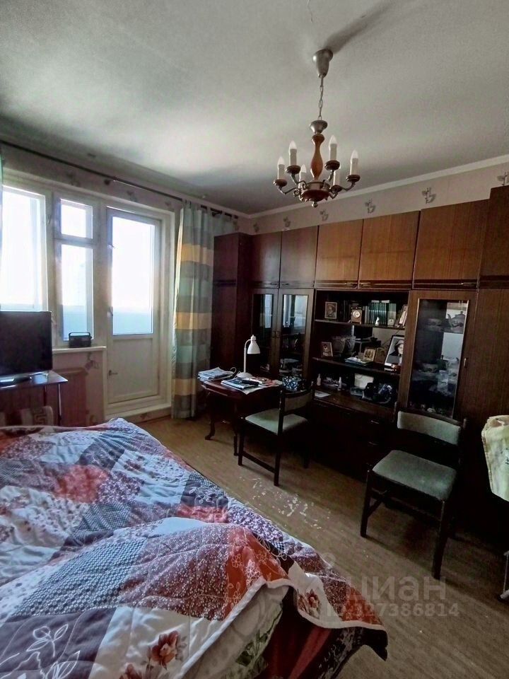 Продажа 2-комн квартиры на вторичном рынке Комендантский проспект, 20К2