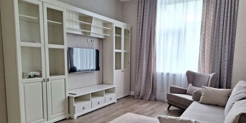 2-комн квартира 40 лет Октября пр-кт,  д. 3