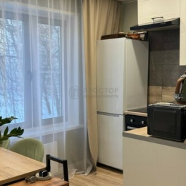 Продажа 1-комн квартиры на вторичном рынке ул Днепропетровская,  д. 3,  к. 4