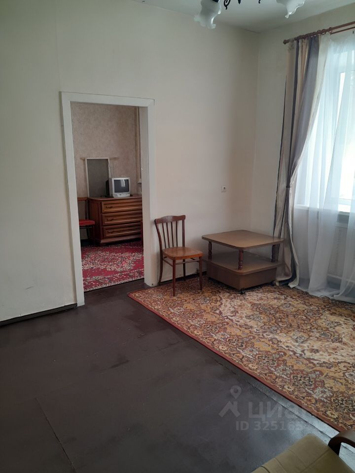 Продажа 2-комн квартиры на вторичном рынке пос. Гидроузла имени Куйбышева, 22